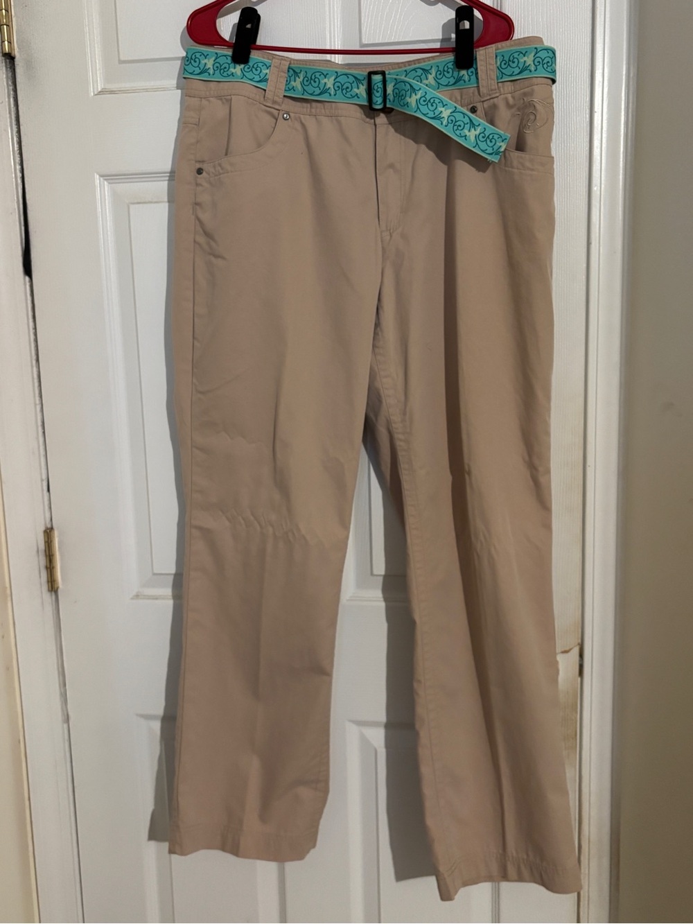 Cabela's Women’s Ultimate Outdoor Khaki Pants Embroidered with Belt Size 16